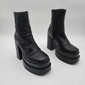 Steve Madden Boots 10 Black Cobra Platform Combat Zip Chelsea Square Heel Chunky